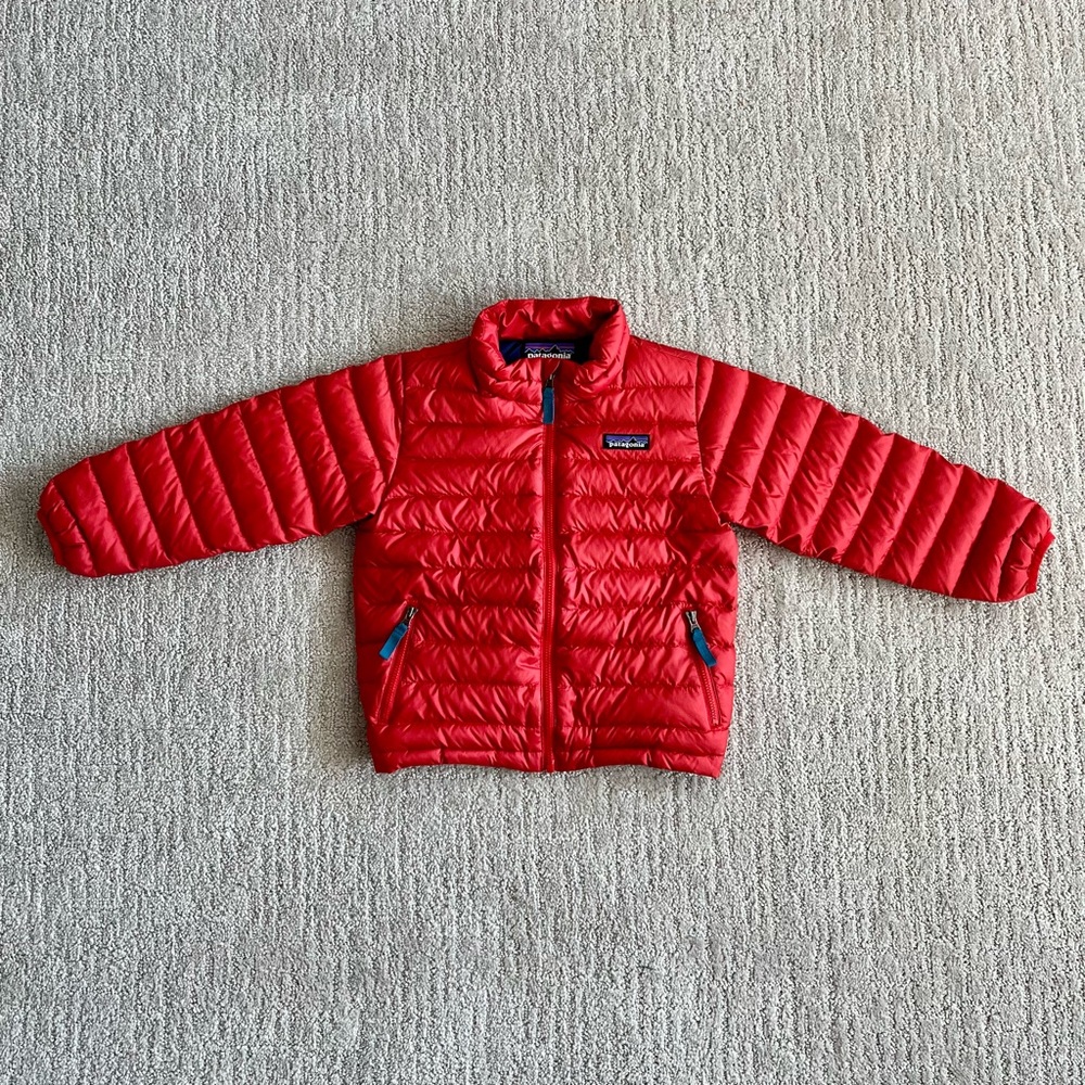 Patagonia coat / jacket / down puffer 4T